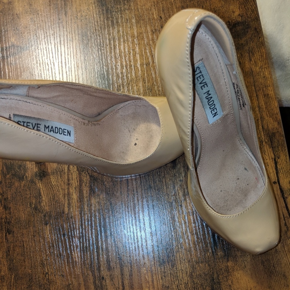 Nude Steve Madden heels